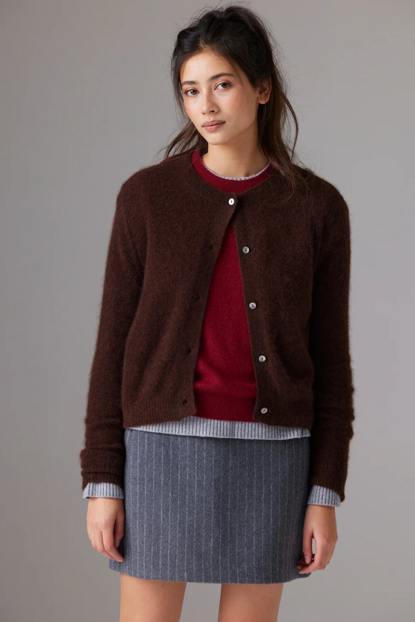 AMARA MALOU CARDI
