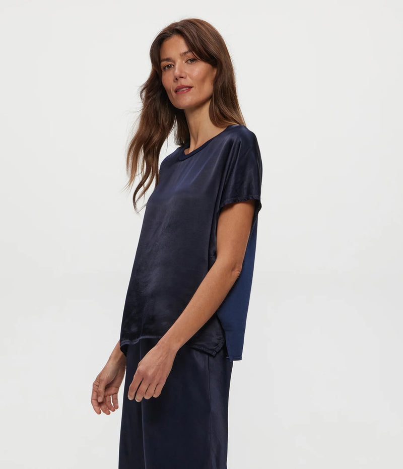 Flow Satin Tee
