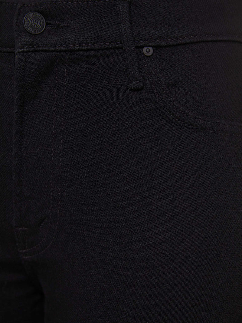 PETITIES The Lil Kick It