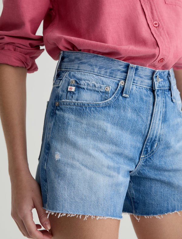 Halle Short