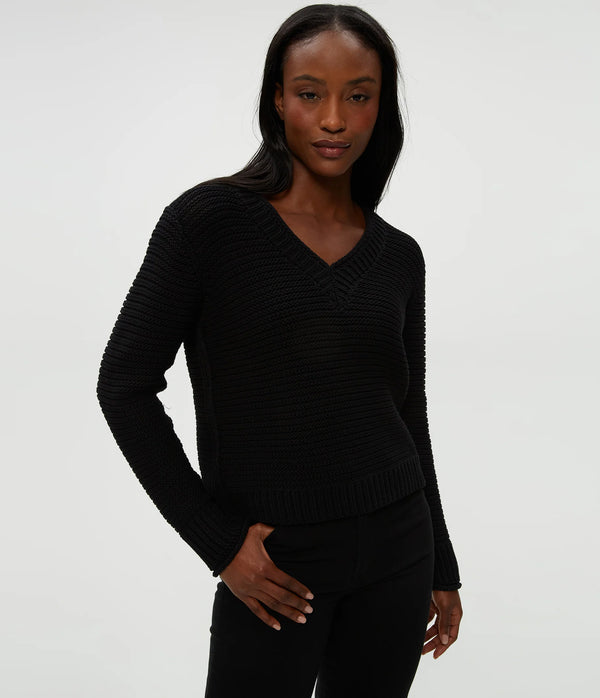 Linda V-Neck Pullover