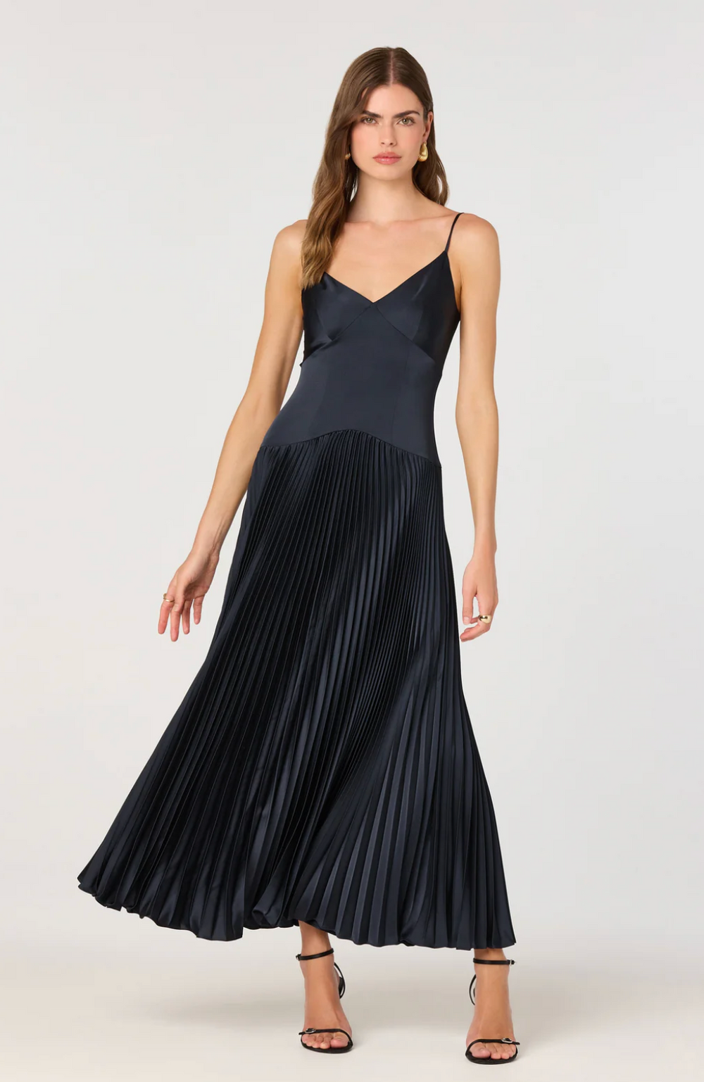 drop waist dress with pleated skirt – Ecco Clothes Neck:21 Unique Vintage Multi Plaid this dress showcases a model_mahalia