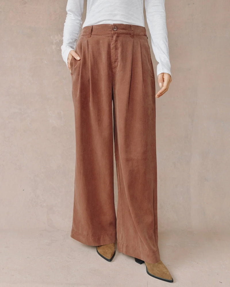 Double Pleated Wide Leg High Waist Pant- Saddle Brown